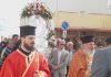 Πλήθος κόσμου στη λιτάνευση της Ιεράς Εικόνας της Αναστάσεως και της Τιμίας Κάρας του Αγίου Παντελεήμονα