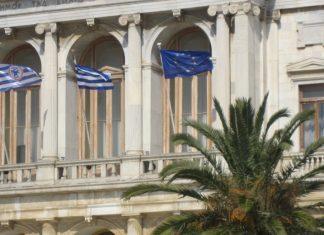 330.000 ευρώ η χρηματοδότηση, από το Υπ. Εσωτερικών για τη μελέτη αποκατάστασης των όψεων του Δημαρχιακού Μεγάρου Ερμούπολης