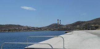 Άλλα σίδερα περίμεναν να τοποθετηθούν και άλλα τοποθετήθηκαν
