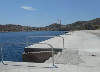 Άλλα σίδερα περίμεναν να τοποθετηθούν και άλλα τοποθετήθηκαν