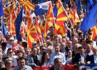 «Το δημοψήφισμα στα Σκόπια είναι ένα σόου για το διεθνές κοινό»