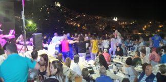 Πολιτιστικός Σύλλογος Καμινίων – Κοσμοπλημμύρα στην Νησιώτικη Βραδιά