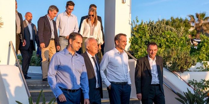 mitsotakis santowines mast