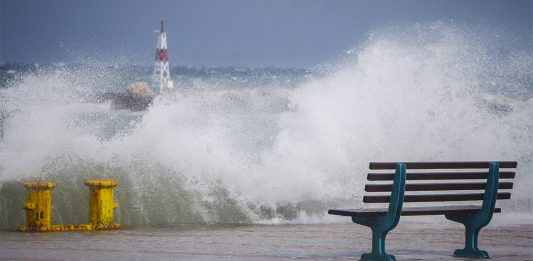 Αδυναμία προσέγγισης Ε/Γ – Ο/Γ-Τ/Χ πλοίου στην Τήνο