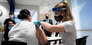Ποιοι είναι υποψήφιοι για την τρίτη δόση εμβολιασμού