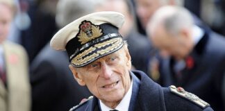 Η Βρετανία «αποχαιρετά» τον πρίγκιπα Φίλιππο