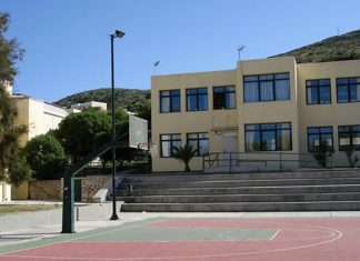 Αντίθετοι στην πρόταση για συγχώνευση Λυκείων – Γυμνασίων στη Σύρο (πριν 28 χρόνια, 1998)