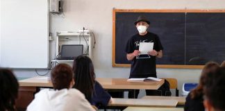 Σχολεία – Νέα απόφαση: Δεν θα υπολογίζονται οι απουσίες των μαθητών που ασθένησαν με κορωνοϊό