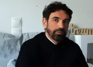 Από βιολιστής του Μαζωνάκη… Ιερέας στη Σίφνο – Η συνέντευξη του Παπά Στρατή