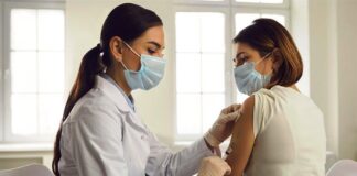 «Μπόνους» για το εμβόλιο: Τα κίνητρα που θα δοθούν στους πολίτες