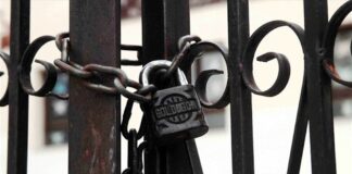 Πρόταση βόμβα: «Κλειστά σχολεία και lockdown για μη εμβολιασμένους»
