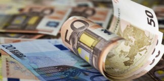 Χάρτης πληρωμών και ελαφρύνσεων: Τι ισχύει για συνταξιούχους, ενοικιαστές και μισθωτούς το 2026