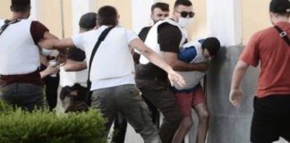 Δάφνη: Συγγενείς του θύματος προσπάθησαν να λιντσάρουν τον συζυγοκτόνο έξω από την Ευελπίδων