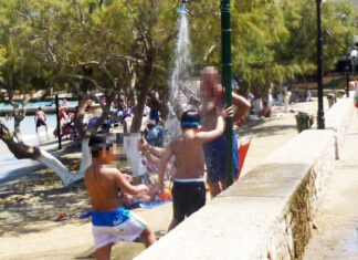 Το παρακάνουν