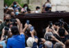 Ο Μίκης Θεοδωράκης ξεκίνησε το ταξίδι του προς τον Γαλατά Χανίων