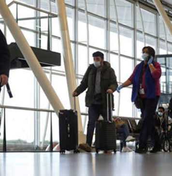 Αλλάζει ο κανονισμός για τα αεροπορικά ταξίδια – Τι ισχύει για αποζημιώσεις και χειραποσκευές