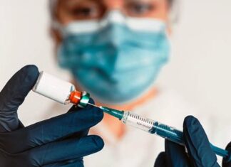 AstraZeneca: Παραδέχεται ότι το εμβόλιο κορονοϊού προκαλεί σπάνιες παρενέργειες – Μηνύσεις σε βάρος της εταιρείας