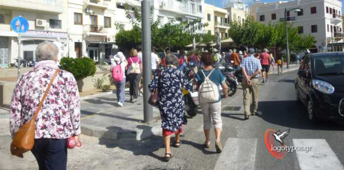 touristes syros mast