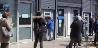 Πότε και πώς θα εκδοθούν οι προπληρωμένες κάρτες για τα επιδόματα ΔΥΠΑ και ΟΠΕΚΑ