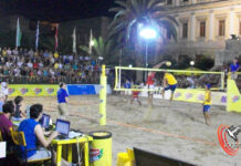 Beach volley στην πλατεία Μιαούλη (13 χρόνια πριν, 2013)