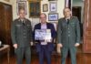 Συνάντηση Αθανασίου με απερχόμενο και νέο Διοικητή Φρουράς Σύρου