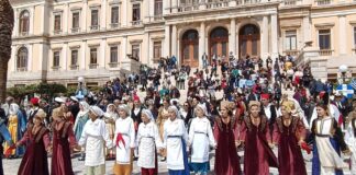 25η Μαρτίου: Ο Χορός του Λυκείου Ελληνίδων (Βίντεο)