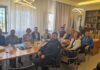 Συνάντηση Δήμου Θήρας και στελεχών της πρεσβείας των Η.Π.Α.