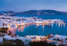 Αυτή η παραλία της Μυκόνου είναι πρώτη στη λίστα με τις 100 κορυφαίες του πλανήτη