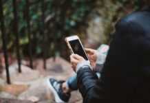 Scrolling, αυτή η μάστιγα: Τέσσερις τρόποι να το περιορίσουμε