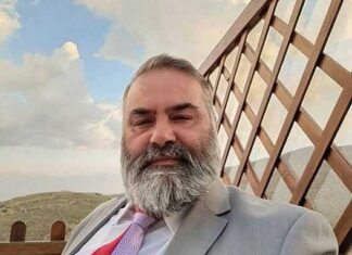 Αρτέμης Ρουσσουνέλος για εκλογές συνέδρων: “Να δώσουμε τον καλύτερο εαυτό μας και ελπίδα στο ΠΑΣΟΚ και την χώρα”