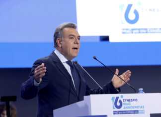 ΜΑΝΟΣ ΚΟΝΣΟΛΑΣ: «Διάλογος για το Χωροταξικό, προτάσεις και συνδεδεμένες κυβερνητικές πολιτικές για την επόμενη μέρα στον τουρισμό»