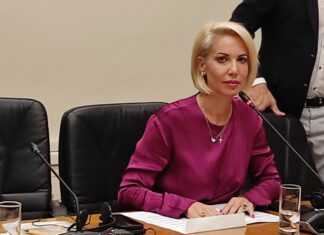 Παρέμβαση της Κατερίνας Μονογυιού για την ακτοπλοϊκή σύνδεση της Ανάφης και τον προγραμματισμό των δρομολογίων