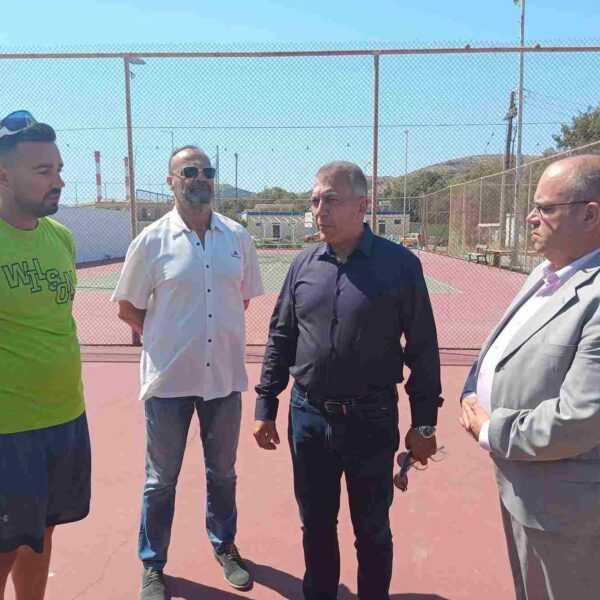Επίσκεψη Βρούτση στις αθλητικές εγκαταστάσεις (Βίντεο)