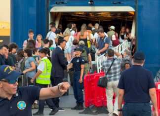 Β. Κικίλιας από λιμάνι Πειραιά: «Έχουμε χιλιάδες λιμενικούς σε όλα τα λιμάνια μας για την ασφάλεια και την εξυπηρέτηση του επιβατικού κοινού – Στο 100% θα φτάσει η πληρότητα»